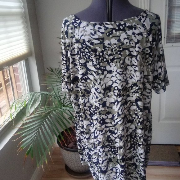 Leopard Print Blouse w/ Draped Neck & Lined Front - Picture 4 of 10